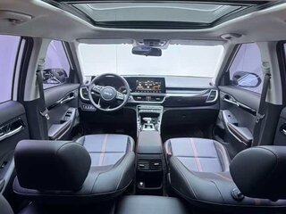2022 Kia KX3, белый, 2000000 рублей, вид 4