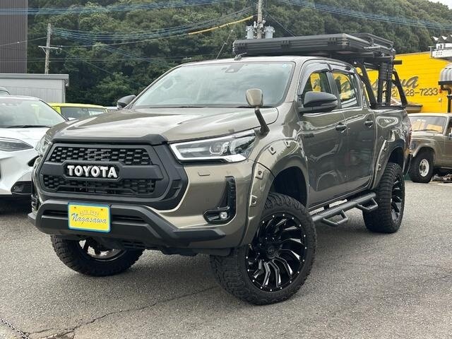Открыть фотографии: Toyota Hilux VIII Рестайлинг 2