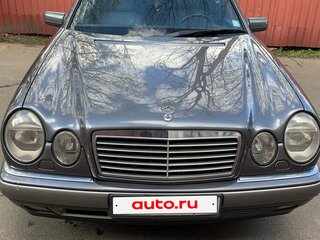 1995 Mercedes-Benz E-Класс 300 II (W210, S210), серый, 460000 рублей, вид 1