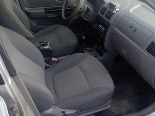 2004 Kia Rio I Рестайлинг, серебристый, 130000 рублей, вид 4