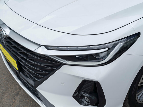 2023 Chery Arrizo 8, белый - вид 2