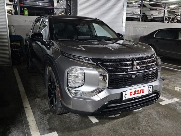 2022 Mitsubishi Outlander IV, серый, 3350000 рублей