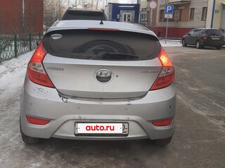 2011 Hyundai Solaris I, серебристый, 600000 рублей, вид 5
