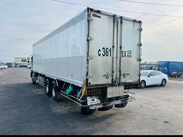 1993 Hino Profia, синий, 1550000 рублей - вид 3