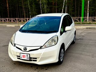 2013 Honda Fit II, белый, 900000 рублей, вид 2
