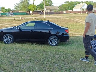 2016 Toyota Camry VII (XV50) Рестайлинг, чёрный, 2150000 рублей, вид 5