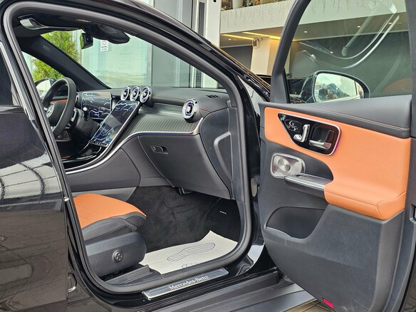 2025 Mercedes-Benz GLC Coupe 300 II (C254), чёрный - вид 30
