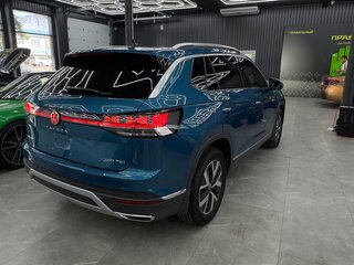 2023 Volkswagen Tayron I Рестайлинг, синий, 2490000 рублей, вид 3