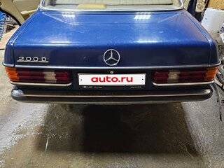 1980 Mercedes-Benz W123 200 4-speed, синий, 1500000 рублей, вид 1