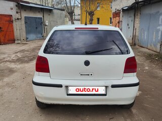 2001 Volkswagen Polo III Рестайлинг, белый, 100000 рублей, вид 2