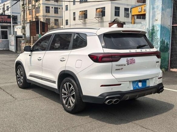 2021 Chery Tiggo 8 I, белый - вид 4