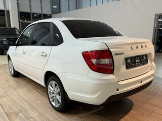 2026 Lada (ВАЗ) Granta I Рестайлинг, белый, 1188000 рублей, вид 3
