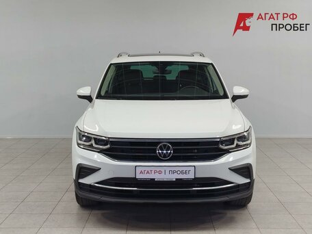 2021 Volkswagen Tiguan II Рестайлинг, белый, 3158000 рублей, вид 2