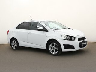 2014 Chevrolet Aveo II, белый, 787000 рублей, вид 1