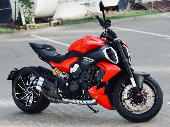2024 Ducati Diavel V4, красный, 2419787 рублей - вид 7
