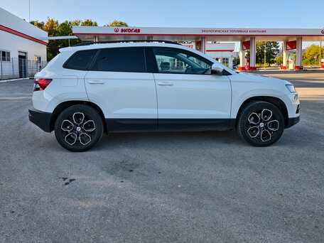 2020 Skoda Karoq DSG6 I, белый, 2200000 рублей, вид 4
