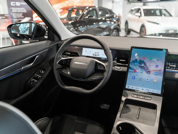 2026 Jeland J6, чёрный, 2350000 рублей - вид 19