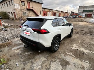 2020 Toyota RAV4 V (XA50), белый, 2799000 рублей, вид 4