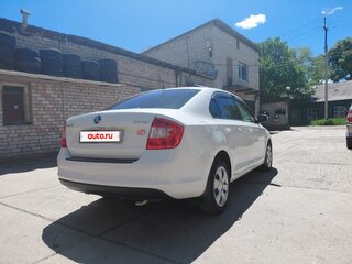 2016 Skoda Rapid I, белый, 800000 рублей, вид 4