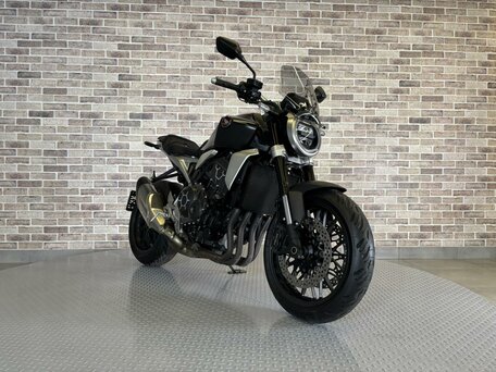 2021 Honda CB 1000R, чёрный, 945000 рублей, вид 4