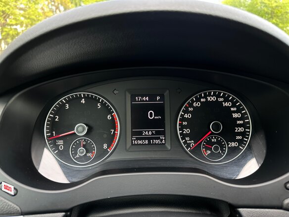 2013 Volkswagen Jetta VI, белый, 1070000 рублей - вид 9