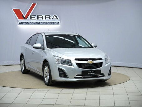 2013 Chevrolet Cruze I Рестайлинг, серебристый, 510000 рублей, вид 3