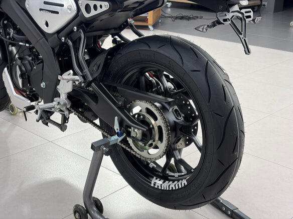 2022 Yamaha XSR125, чёрный, 950000 рублей - вид 7