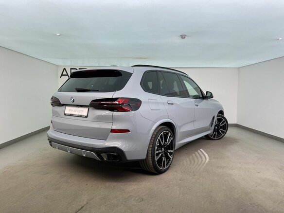 2026 BMW X5 30d IV (G05/G18) Рестайлинг, серый, 15890000 рублей - вид 3