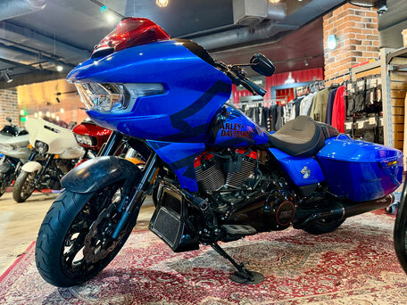 2026 Harley-Davidson CVO Road Glide ST, чёрный, 6500000 рублей, вид 3
