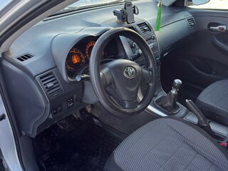 2008 Toyota Corolla X (E140, E150), серебристый, 850000 рублей, вид 5