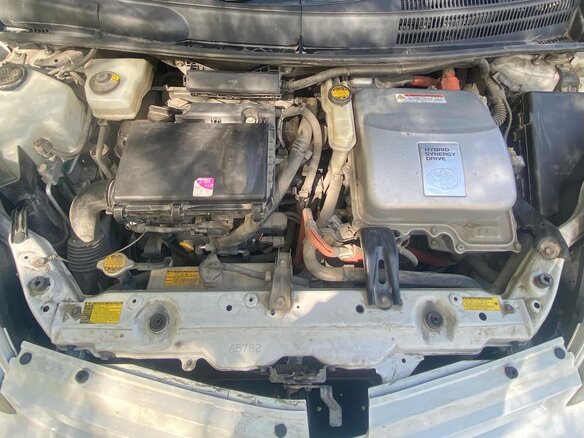 2010 Toyota Prius JDM II Рестайлинг (XW20), белый, 950000 рублей - вид 11