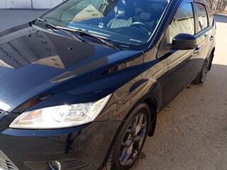 2009 Ford Focus II Рестайлинг, чёрный, 600000 рублей, вид 2