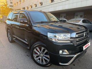 2018 Toyota Land Cruiser 200 Series Рестайлинг 2, чёрный, 6500000 рублей, вид 4