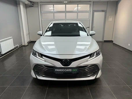 2019 Toyota Camry VIII (XV70), белый, 2755000 рублей, вид 2