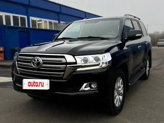 2020 Toyota Land Cruiser 200 Series Рестайлинг 2, чёрный, 6350000 рублей, вид 1