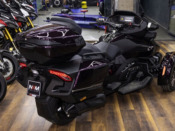 2026 BRP Can-Am Spyder, чёрный, 3490000 рублей - вид 26