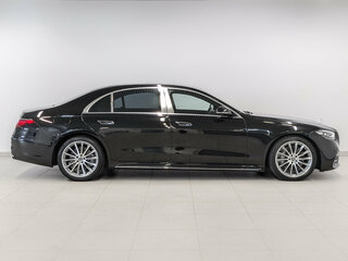 2022 Mercedes-Benz S-Класс 450 Long 4MATIC VII (W223), чёрный, 9500000 рублей, вид 4