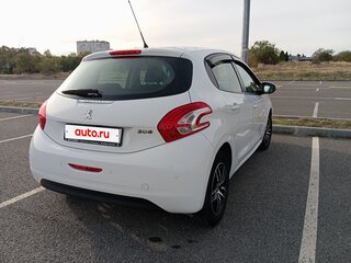 2014 Peugeot 208 I, белый, 695000 рублей, вид 1