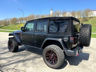 2020 Jeep Wrangler IV (JL), чёрный, 4100000 рублей, вид 3