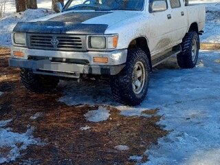 1996 Toyota Hilux V, белый, 1180000 рублей, вид 1