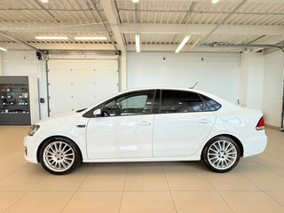 2018 Volkswagen Polo V Рестайлинг, белый, 1479000 рублей, вид 3