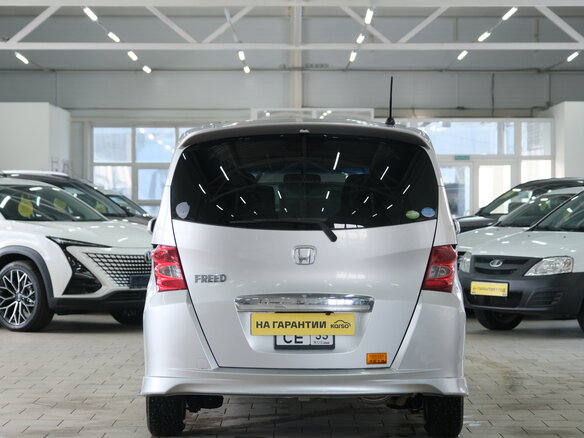 2010 Honda Freed I, серый - вид 4