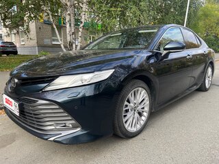 2018 Toyota Camry VIII (XV70), синий, 2700000 рублей, вид 2