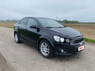 2014 Chevrolet Aveo II, чёрный, 690000 рублей, вид 1