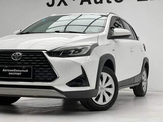 2022 Toyota Yaris L X XP150 Рестайлинг, белый, 1350000 рублей, вид 3