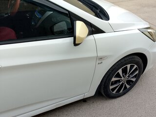 2014 Hyundai Solaris I, белый, 800000 рублей, вид 2