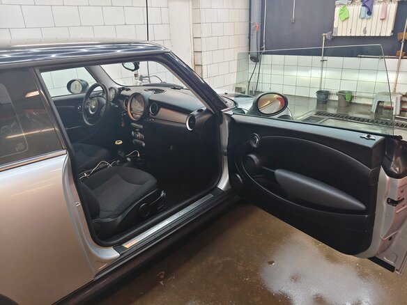 2007 Mini Hatch Cooper II (R56), серебристый, 520000 рублей - вид 9