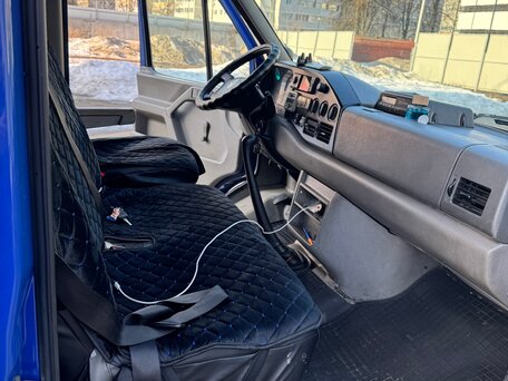 2005 Volkswagen LT, синий, 1650000 рублей, вид 4