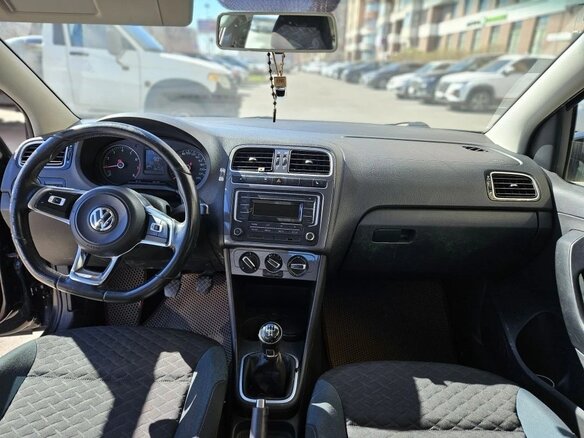 2019 Volkswagen Polo V Рестайлинг, чёрный, 770000 рублей - вид 10