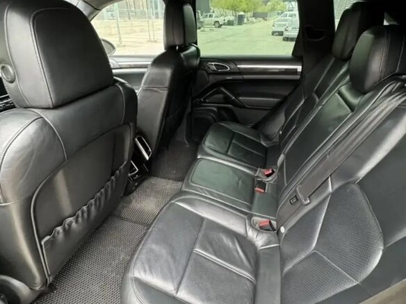 2010 Porsche Cayenne S II (958), серый, 1300000 рублей - вид 17